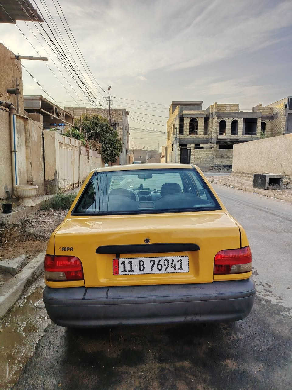 سلام عليكم سايبه موديل 2013 رقم بغداد انكليزي اب اسمي تحويل ثاني (شرط التحويل) يوم سنويه نهاية ٢٧ كير مكينه لاتنقيص ولاتبخير مكفولات شواصي معمره جديد قطرة خياس مابيها السياره تبريد عوزه غاز فقط حداديه جديده تخم تاير 
السعر $ ٢٧ ورقه وبيها مجال للشراي ماسنجر مامتواجد 
واتساب فقط *********** 
عنوان بابل / حله مركز مدينه
