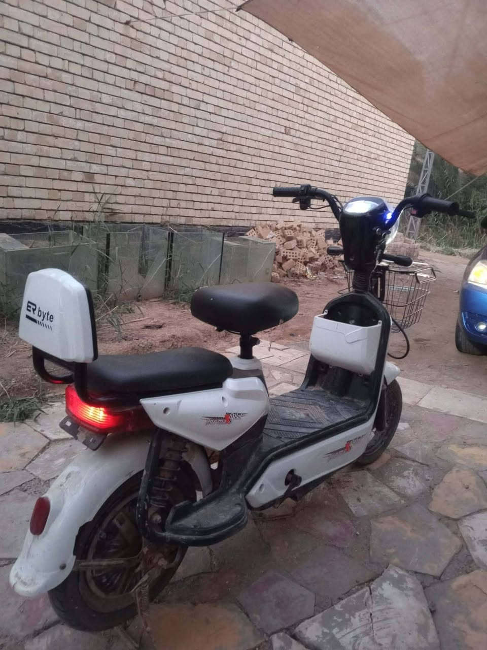 بايسكل شحن للبيع نقصه فقط بطاريات والباقي كله شغال السعر ٧٥ مع المجال
كربلاء الحسينيه ***********
