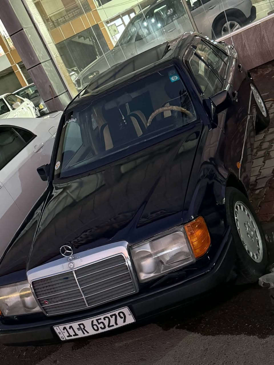 سلام عليكم مارسدس دب موديل ١٩٨٥ السيارة جوم كهرباء فتحة سقف كير محرك اكسل صدر كهربائيات كلها شرط رقم بغداد دولي رقم وسنوية وهزة جديد تحويل مباشر السيارة بيها ضربة بل جامرلغ الغلفي صفحة السكن فقط بطاين بوب نضيفة بدون عيب دوشمة جديدة صدر عريانة جدد السيارة جاهزة للبيع 42 ورقة العنوان كركوك كركوك, العراق
