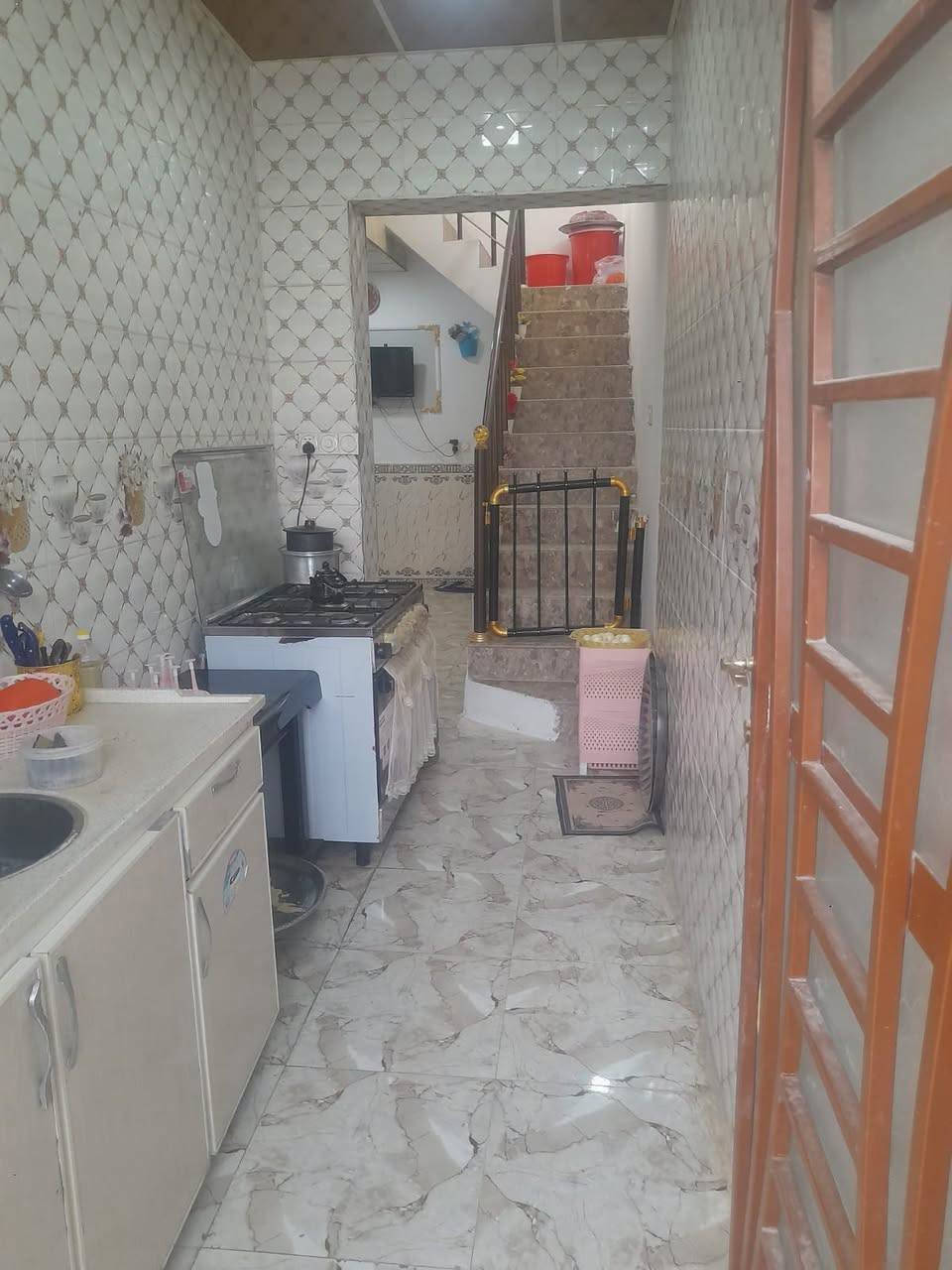 مشتمل للبيع في حي الخبراء  100 متر 
طابقين 3 غرف نوم 💤 3 حمام 🛀 
.للاستفسار يرجي الاتصال على الرقم المكتب الخاص *********** مكتب 🏢 مجيد السامرائي العقارات
