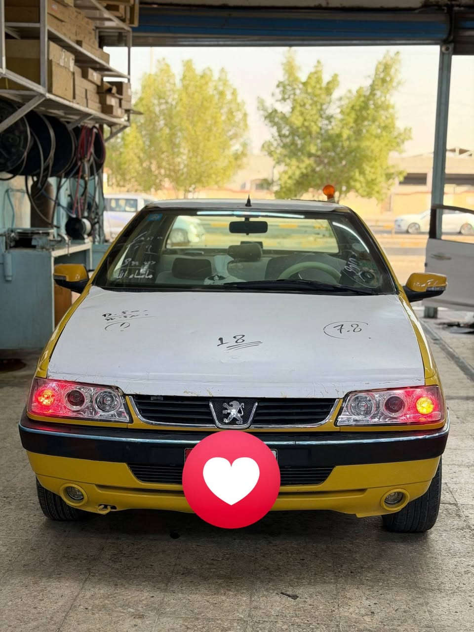 سلام عليكم بيجو 405 للبيع نجف رقم نكليزي مداور ثاني يوم مكاني نجف غير مكفول هل موجود سياره نظافه احله من الصوره تجي او تشوف بعينك الاستفسار *********** وات ساب فقط او مراسله ع الخاص واني بالخدمه سعره 28 اوبيه مجال
