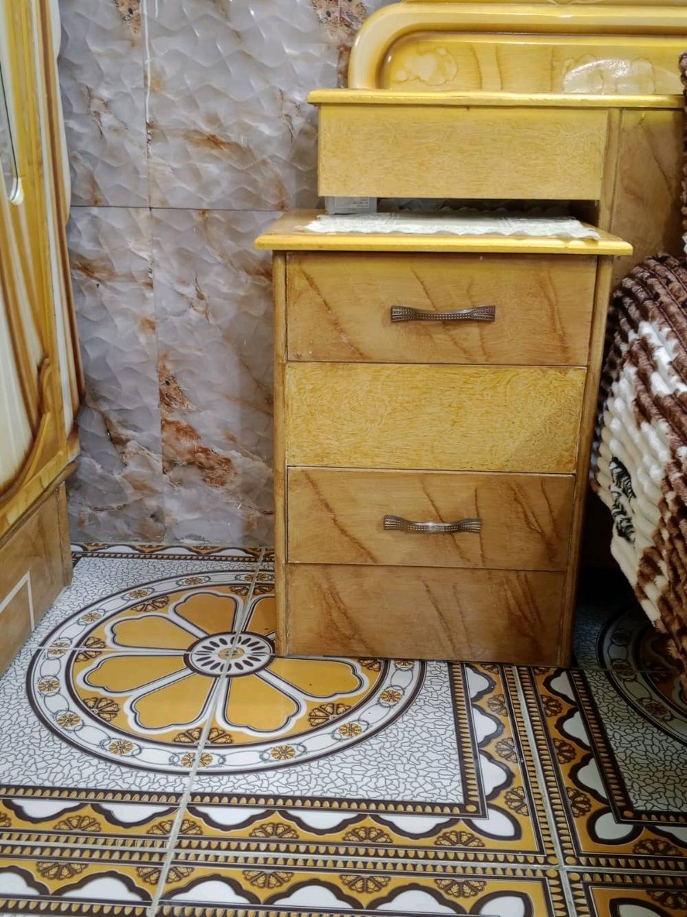 سلام عليكم غرفة نوم كاملة مكملة قطع الغرفة كاملة مابيهة نقص وبعدهي نضيفة بشكل كربلاء المقدسة الجاير السعر 650