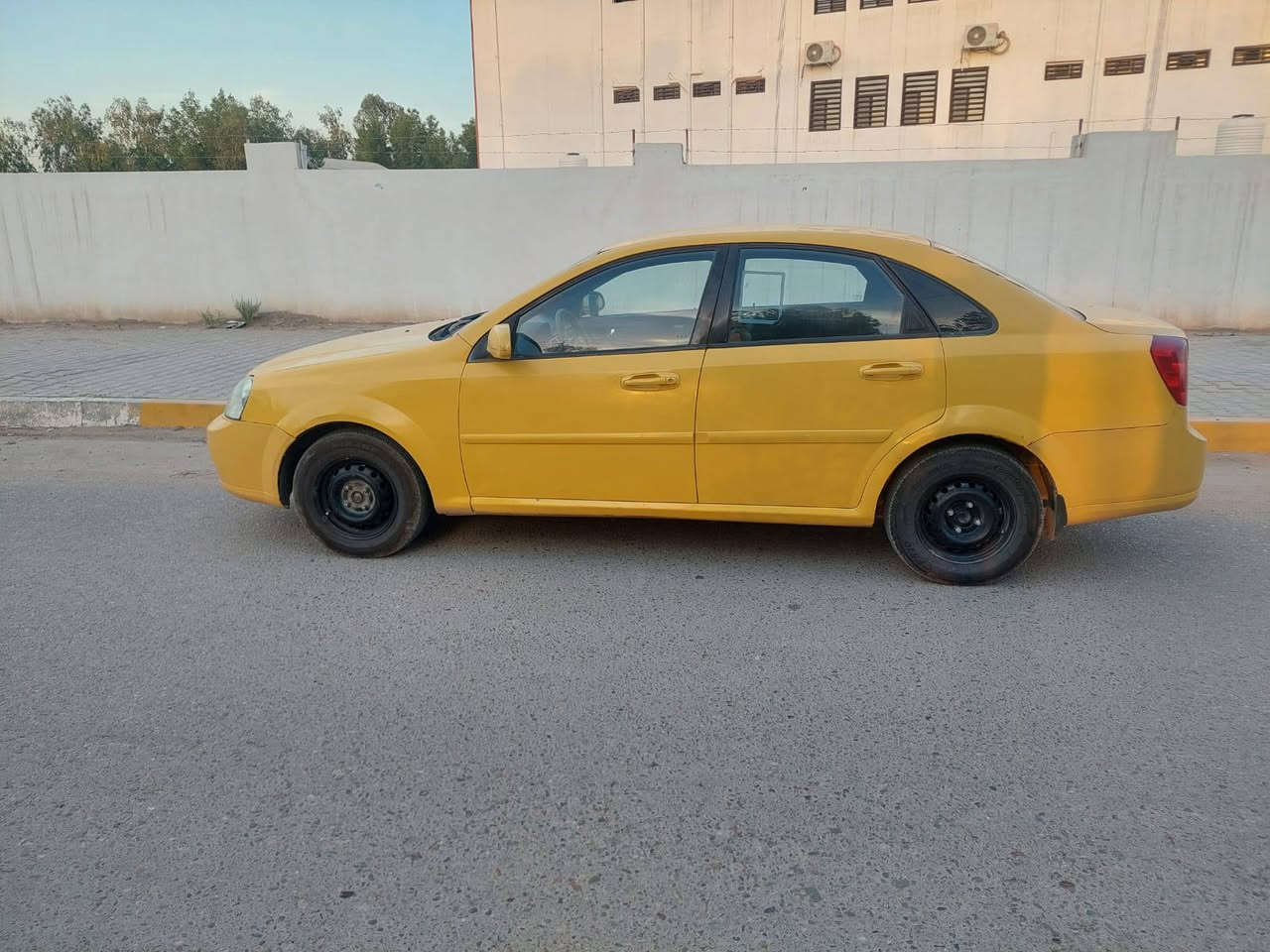 اوبترا موديل 2011 خليجي كير ومكينه وحداديه خير من الله تخم تاير جديد رقم بابل انكليزي مصفره هيئه وغرامات تحويل شوكت ماتريد مكان السياره بابل ***********
