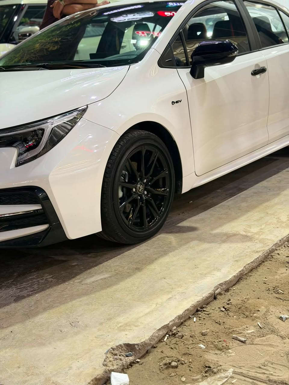 كورلا هايبرد s2025
ماشيه 3الف 
مكان السياره بغداد 
***********
