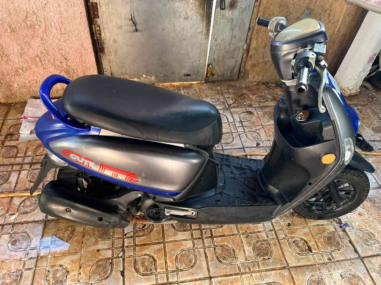 السلام عليكم دراجه ماكس بوليس نضيفه بشكل نكره سلف ما تعب ما تصرف لازبانزين ولا دهن مفتوحه مره وحده موديل 2024 الكهربائيات كله شغاله الدراجه شلعه ومعدل السعر 400 وبيه مجال                  *********** واتساب  *********** اتصال

