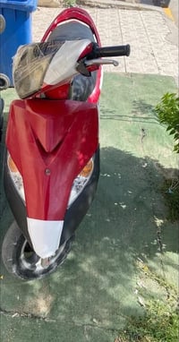 ماكس ثعلب للبيع   دراجه كلشي شغال وما بيها شي   فقط متروكه وما طالعين ...