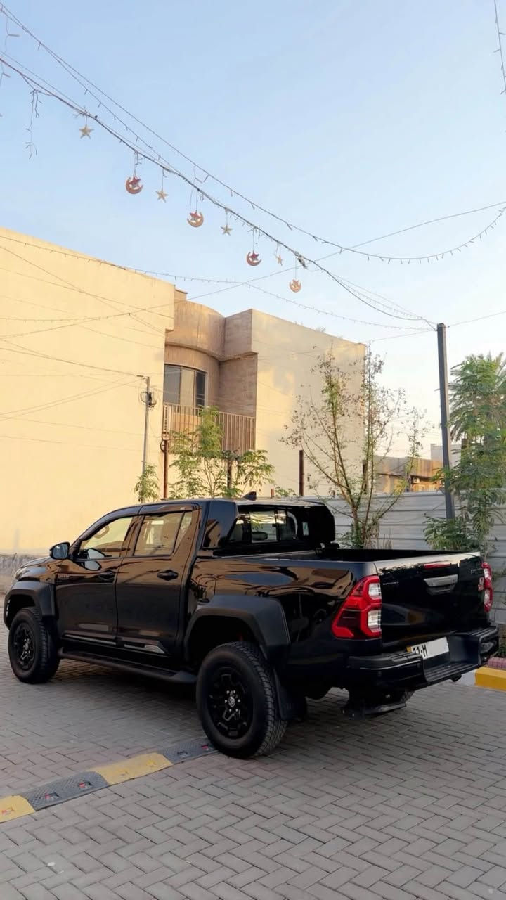 سلام عليكم شباب
هايلوكس GR 2024🦅

فول مواصفات مكفوله كفالة عامه سياره الي بالك كلش جديد الحمدلله مابيه اي شي نقص كير محرك صدر كله

ماشية 31 الف km فقط 

 مكانها بغداد

  السعر 43000$ بيهة مجال قليل

 الاتصال على رقم ***********
