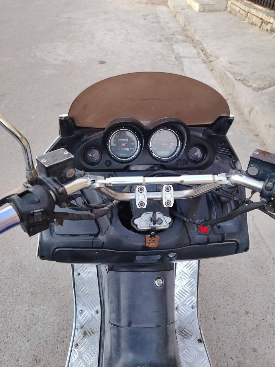 فورزه 0/6 دراجه جاهزة نكرة سلف وين ميعجبك تطلع بيهة كهربائياًت كلهة شغاله كاتم موجود كلجاد جدد شلعه معدل كيجات شغاله يرادلهة اشاير اماميه وشويه ترتيب للبجم بيهة ABS شغال بريكات كامله الدراجه فقط ادامه وترتيب ب500 وبيهة مجال بسيط بغداد الشعب *********** ما متواجد فيس
