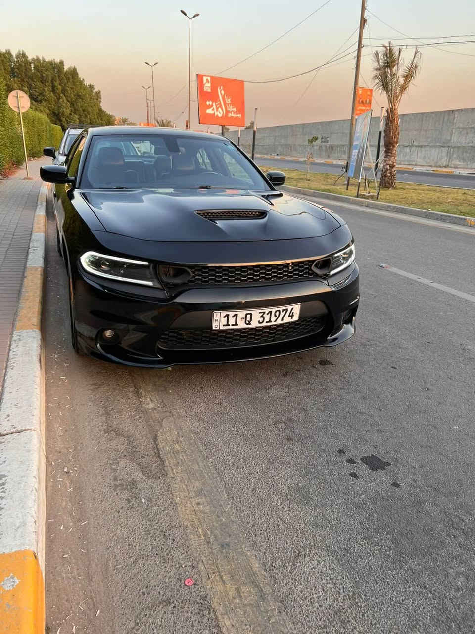 دوج تشارجر SXT PLUS 2022 وارد امريكي فول واحد على واحد
حادثها جاملغ الأيمن مبدل بأمريكا وبنيـد  
عليها كت كامل  SRT اصلي بنيد ولحية ودركة اصلية شرط
كشنات جلد + كهرباء تدفئة و تبريد
فتحة سقف 
شاشة صغيره 
ارضيات موبار اصلية
تخم تاير جديد 
السيارة ماشية 35mi ميل حقيقي
رقم بغداد بأسمي تحويل ثاني يوم 
السيارة مكفوله كفاله عامة من الصبغ السيارة جديده بمعنى الكلمة وتجي بعينك وتشوفها احلى من الصور بهواية
وترايها وين ميعجبك
السعر 230 وبيها مجال للطيبين

مكاني بغداد العامرية او نفق الشرطة 
🤍
***********

