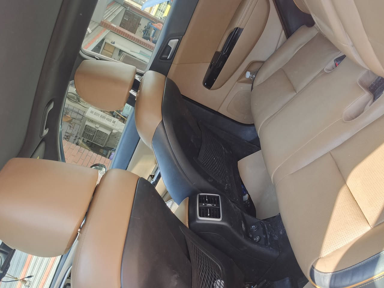 سلام عليكم 
سبورتج موديل ٢٠٢٠ خليجي 
فول جيتي لاين مواصفات معروفه فول 
تخم تاير جديد 
مكينه وكير خير من الله تبريد شغال ❄ثلج 
سنويه بسمي تحويل جديد وهزه جديده ورقم الجديد 
الشراي يتصل مو يراسل غير متواجد عل واتساب السعر ١٧٠ قفل بيها حادث بصيط بدل بيها بنيد وجاملغ الايمن ودعاميه بلادي نفس الون وكاله 
سونار وصور الحادث موجود تحياتي الكم واسف عل اطاله ه‍***********
