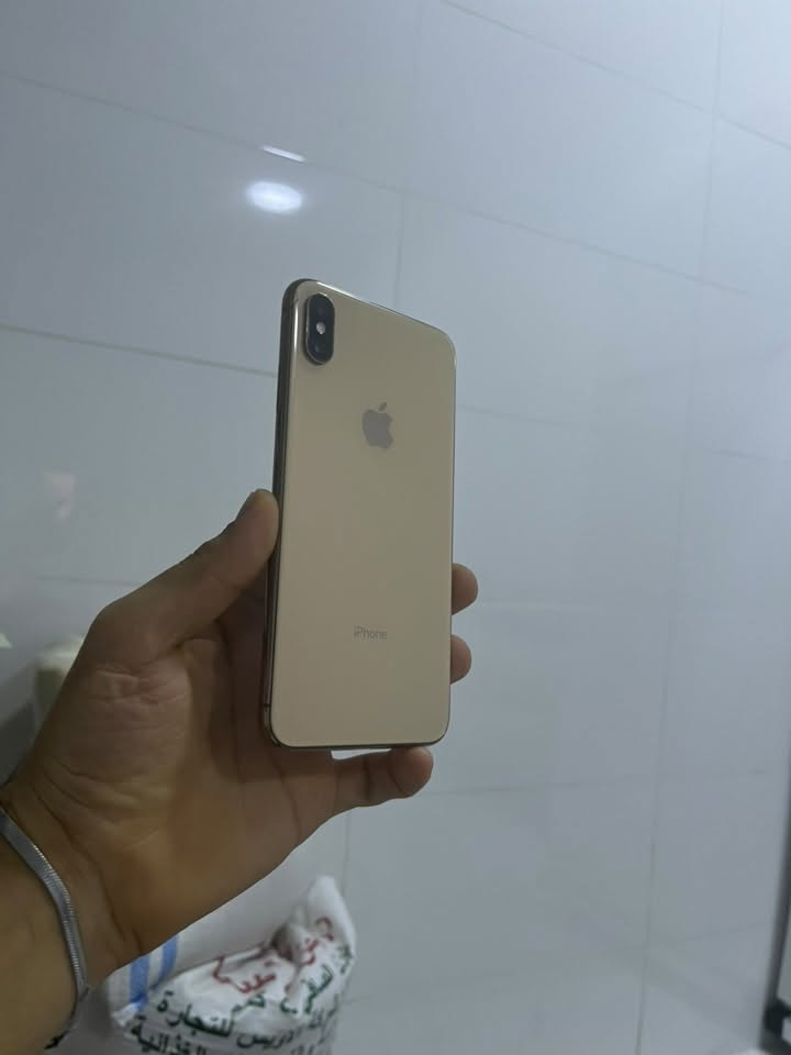 Iphon X maX 256 
 جهاز مبذل بطارية + شاشة 
فقط بي فطر ب شاشة 
سعر ١٧٥ مجال بسيط
***********

