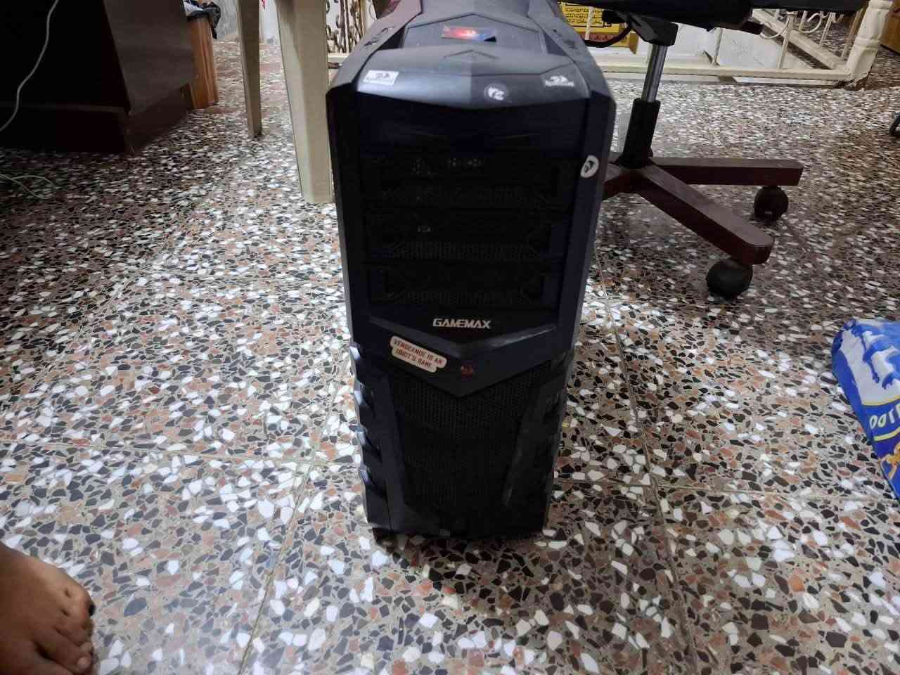 اعادة نشر بسبب واحد طايح حضه
مواصفات 
Cpu: i5 4570
Gpu: Rx580 8Gb
Ram: 16Gb 2x8 ddr3
Ssd 128gb lexar 
Psu: 500w coolermaster
Usb3.0 front
السعر 300 الف بس كيس

