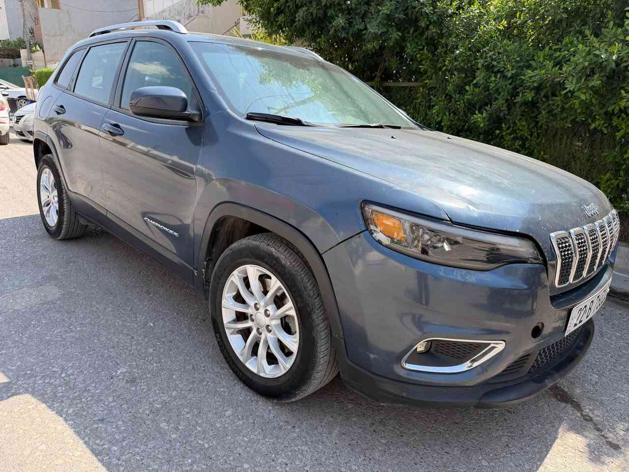 فرۆشتنی خێرا 
Jeep cheroke
٣ پارچەی پێشی بۆیاغە
بێ ناو گرتن 
بێ ئیرباگ بە شەرت
گێر مەکینە تەبرید شەرت
نیو مواسەفات
تەبرید مەرکەزی تراکشن
شاشە گەورەو کامیرە
گیر ئۆتۆماتیکو حادی 
بریک بەسمە و ئۆتۆ هۆلد
مەکینە ٢.٤ بێ تۆربۆ مەرغوب 130 km رۆیە
نرخی ١١٤$ / 1 ملیۆن غرامەی لە سەرە
*********** أربيل, العراق
