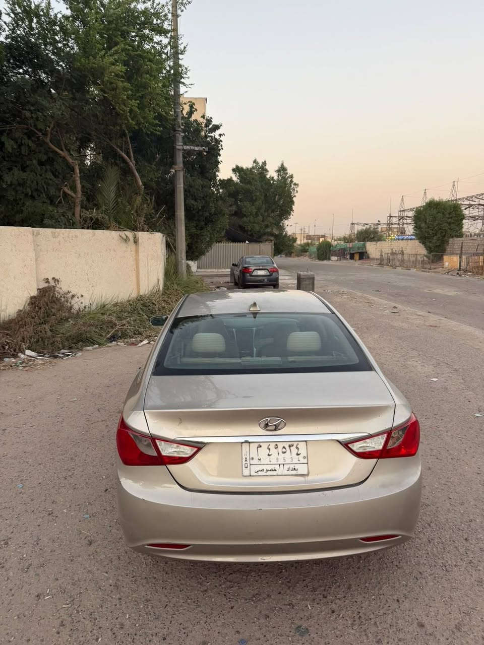 سوناتا ٢٠١١ للبيع فقط 
ماشيه ٥٥٠٠٠ محركهه ٢٤٠٠ جي دي آي 
حادثهه جاملغ الايمن والباب وبيهه ملاحضات بالكشر 
اكفلك المكينه والكير 
بدون سونار تجي تشوف ع وضعهه تاخذهه بيهه ملاحضات بالكشر حداديه جديده 
المواصفات 
مانع تزحلق 
نضام أيكو اقتصادي 
تحكم استيرن 
كشن كهرباء 
السعر ٨٥ ورقه وبيهه مجال للشراي
الرقم ***********
