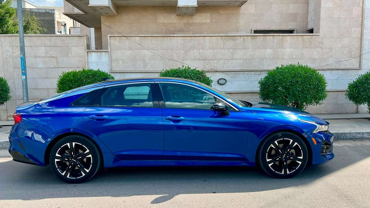 Kia K5 GT line

موديل 2022

محرك 1.600 تيربو 

مواصفات فول

اللون ازرق جويتي

 

فول مواصفات 

1-بصمه+تشغيل عن بعد

2-شحن هاتف لاسلكي 

3- قياده ذاتيه ؏ الخطوط السريعه

4- هاند بريك بصمه 

5- سقف أسود وبانوراما

6- مثبت سرعه 

7-نضام ABS

8- مانع انزلاق

9-حساس أطارات 

10-بك لايت ليد

11-شاشة كبيره

12- كامره دواره

13- كشافات امامي

14-شاشه اعطال

15-ويل كورم لونين

16-رادار جانبيه+ رادارات امامية وخلفية

17-مراقبة النقطة العمياء

18-رادار الخطوط البيضاء 

19-اشاير بالمري 

21-الداخل بلاك ادشن

22-‏ مقعد للسائق قابل للتعديل كهربائياً

23-لايتات 3 عدسات مال GT Line

24-نظام قيادة سبورت +سمارت +  نورمال  + ايكو

26-فول تحكم ستيرن

27-كير أوتو + عادي

28- اوتو بريك 

29- ‏ ‏الخريطة🗺📍

31- ستيرن حرف D  

32-‏Led +  زينون

33-السياره فول رادرات

34-التشغيل عن بعد

‏AUTO HOLD-38

39-تصميم خارجي رياضي

41-نظام الملاحة

42-مصابيح خلفية LED

43-مصابيح ضباب LED

44-ابل كار بلي

45 - اندرويد اوتو

46- كشنات جلد اسود بلادي

السياره وارد امريكي 

ماشية  :50 الف ميل 

صبغ جاملغ وبنيد بدون تبديل وبدون ايرباك السيارة برغي ما مفتوح بيها كلها ليبل واحد 

السعر 170 وبي مجال بسيط

مكاني بغداد الاعظمية  ***********
