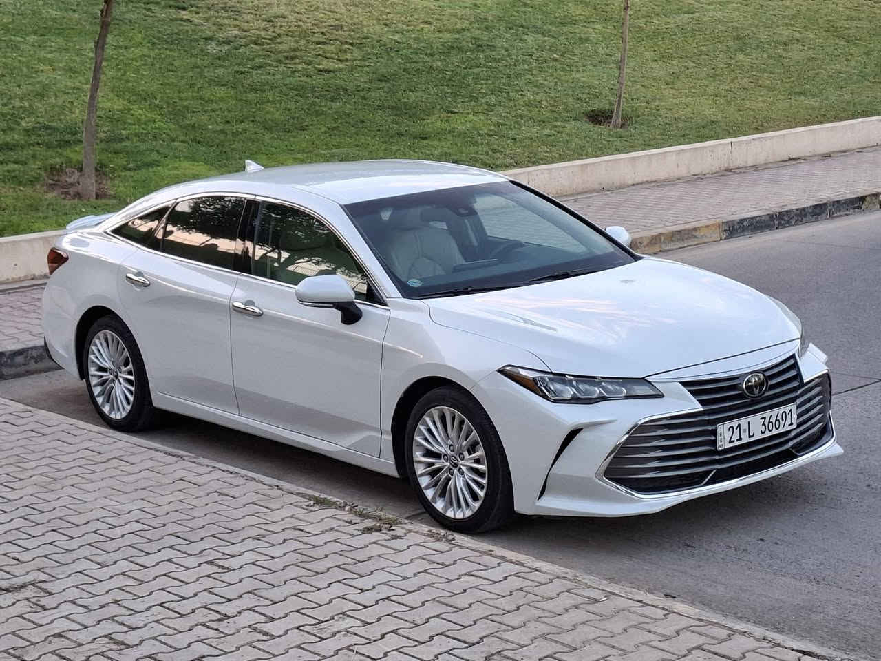 افلون XLE • V6 3500 • سليمانية