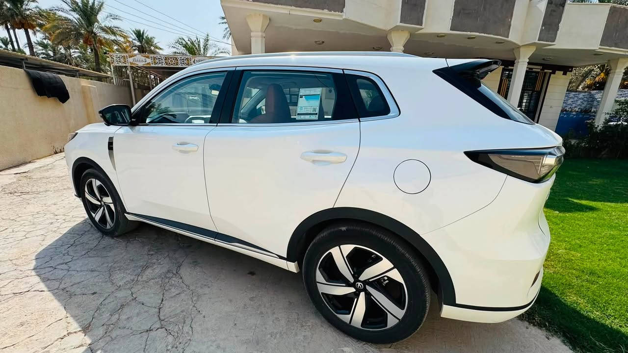 شانجان يوني اس 2025 🚘
🔥 Changan Uni S 2025 🔥

🚘 مرقم بغداد 🚘 

📃 اليكم التفاصيل الآتية 👇🏻👇🏻

🚘 خليجي 

🚘 ماشي 46km

🚘 موديل 2025

⚙️ حجم المحرك 1.5L Turbo

⚙️ مرتبط بناقل حركة أوتوماتيك

⚙️ يبلغ عزم الدوران 300 نيوتن / متر 

🐎 بقوة 185 حصان 🐎🐎

🔑 مفتاح التشغيل بصمة 

🔑 تشغيل عن بعد 

🪟 بانوراما 

🚗 فتح الصندوق كهرباء 

🚗 دفع ثنائي FWD

‼️ اريل نفكيتر 

📍حساسات خلفية 

💡لايت زينون + LED 

🔦️ بك لايت LED 

🚘 دخول بصمة ذكي 

🛞 حجم الاطار 225/55R19

🛞 ويل كب 19

🛞 4 دسك

🛞 حساسات ضغط الاطارات 

✨️ اشارة في المرايا الجانبية 

✨️ المرايا قابلة للطي كهرباء 

🌧 ماسحة خلفية 

🎈عدد AIR BAG 6

🚗 هاند بريك كهرباء 

🚗 ا ABS 

🖥 دشبول شاشة ديجيتال 

🖥 شاشة Apple Car play 

📷 كاميرا دوارة 

📷 4 كاميرات 360°

💡الانارة الداخلية LED 

⭕️ مقود جلد حياكة  

🛣 مثبت السرعة Cruise 

🎶 المودات والاوامر الصوتية 

🎶 ا Bluetooth / T YPCE 

🔋شاحن هاتف Wireless 

⚡️مخرج منفذ الطاقة 

🔍فحص نظام السيارة 

💺تتسع المقصورة ل 5 ركاب

💺المقاعد جلد

👶 مثبت مقعد الطفل ISOFIX 

❄️ تبريد شاشة 

❄️ قطعتين تبريد

🚘 أوضاع القيادة Drive Mode 

 🧱 رادار

⛷️ نظام مانع الانزلاق

🚘 دبل اكزوس 

🚘 تطعيم الدواخل ألمنيوم 

📐 أبعاد ومقاسات السيارة📐

📏 الطول   454  cm     

📏 العرض  187  cm

📏 الارتفاع  168  cm

🚘 ضمان لمدة خمس سنوات أو 150,000 KM  

للاستفسار ***********

السعر 175
