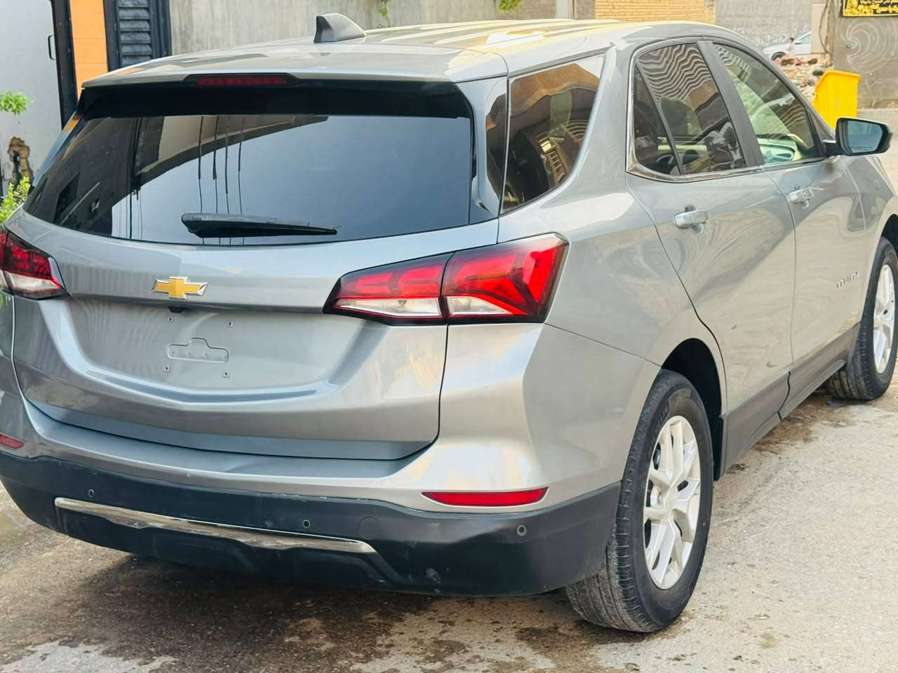 السلام عليكم 
Chevrolet Equniox  2024 LT
حادث السياره خلفي البچم كبس السياره دخول جديد قرار شهداء ميسان  تبديل فقط قبق جنطه وتصليح الجاملغ الخلفي غيرهه مكفوله  السياره.
مواصفات السياره رادارات جانبيه رادار امامي تحذير مانع تصادم قياده ذاتيه حساسات اماميه خلفي مثبت سرعه كشن كهرباء جنطه كهرباء تشغيل عن بعد تبريد ثلج وضع امريكا كامره خلفيه ماشيه 43 الف مكان السياره ميسان العماره
للاستفسار الاتصال على الرقم ***********
