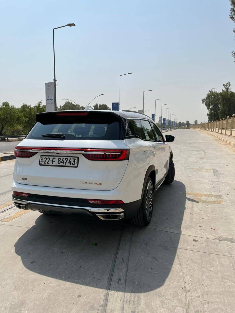 ‏🚘 للبيع جيتور X90 Plus موديل 2024 – 1.6 Turbo
‏
‏السيارة لاكجري فول مواصفات ماشية ٧٣ خاضعة لضمان شركة هارلم
‏عنوان السيارة الموصل
‏
‏🔹 المحرك: 1.6  _  4 سلندر Turbo
‏🔹 القوة: 197 حصان
‏🔹 العزم: 290 نيوتن.م
‏🔹 ناقل الحركة: أوتوماتيك 7 سرعات DCT
‏🔹 الدفع: أمامي FWD
‏🔹 عدد المقاعد: 7 مقاعد
‏🔹 سعة خزان الوقود: 57 لتر
‏🔹 استهلاك الوقود: حوالي 13.7 كم/لتر
‏🔹 الطول: 4.858 متر
‏🔹 العرض: 1.925 متر
‏🔹 قاعدة العجلات: 2.850 متر
‏
‏✨ المواصفات والتجهيزات:
‏• سقف بانوراما
‏• شاشات داخلية كبيرة
‏• مقاعد جلد
‏• مقاعد كهربائية
‏• تبريد في كشنات الامامي وتدفئة كشن السايق
‏• كاميرات 360° 
‏• حساسات أمامية وخلفية
‏• رادار امامي وخلفي
‏• مثبت سرعة
‏• نظام مراقبة ضغط الإطارات
‏• بصمة وتشغيل زر
‏• دخول ذكي
‏• إضاءة LED
‏• شاحن لاسلكي
‏• 6 وسائد هوائية
‏• النظام الصوتي: نظام متطور يضم 8 سماعات من علامة Sony.
‏
‏📌 الموديل: 2024
‏📌 المحرك: 1600 Turbo
‏📌 السيارة: 7 ركاب
‏
‏والمزيد من المواصفات... 
‏
‏السعر 170$ وبيها مجال
‏📞 للاستفسار والتفاصيل 
‏***********

