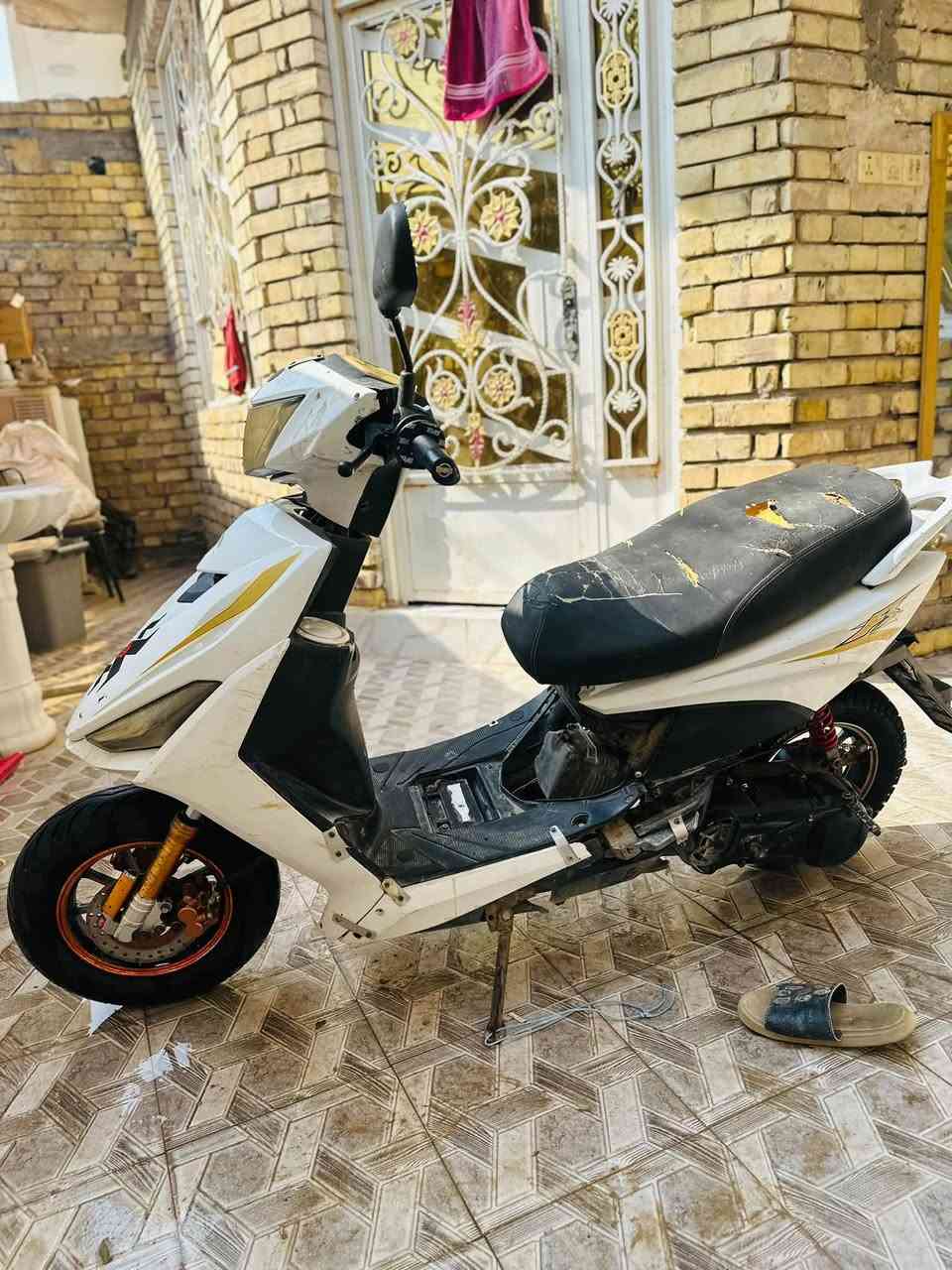 صيني • سلف • ١٥٠