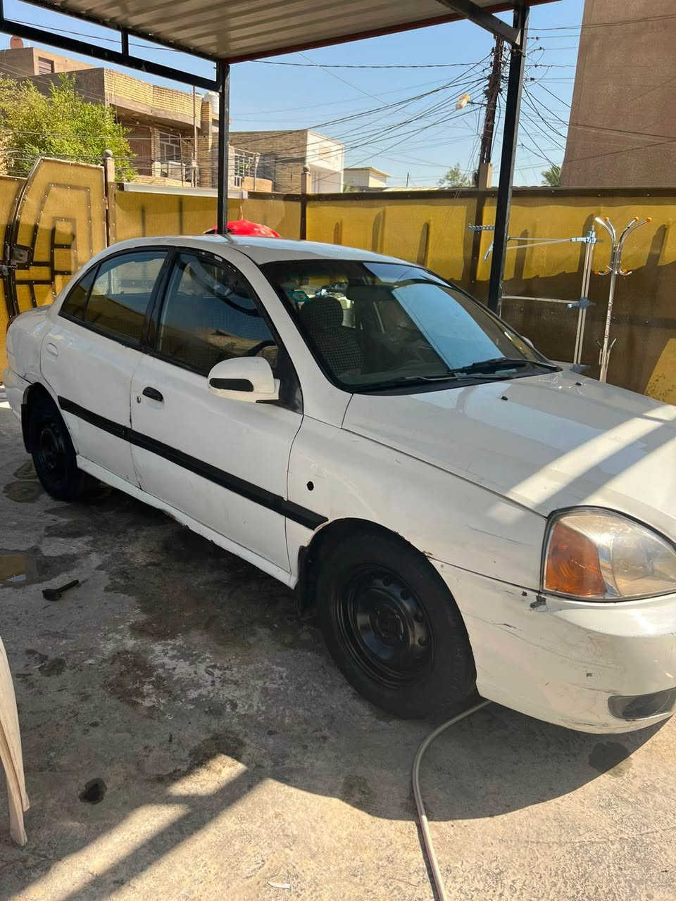 كيه ريو ٢٠٠٢ شكل ومواصفات ٢٠٠٥ كير عادي ومكينه جيده وتبريد شغال صدر جديد تعال شوف بعينك الكشر مكاني بعداد الزعفرانيه *********** بغداد, العراق
