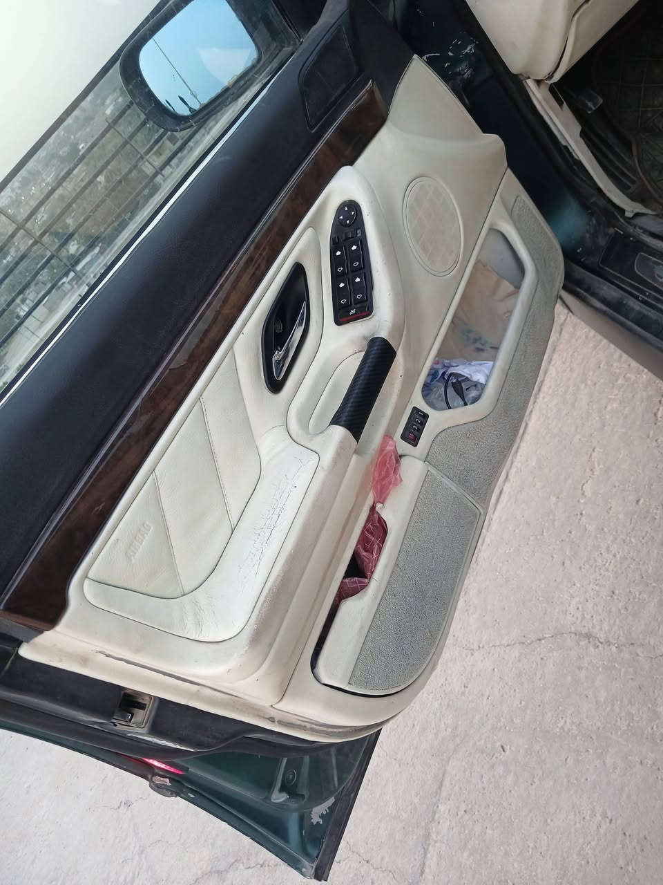بي ام دبليو E38 • موديل 95 • رقم دهوك