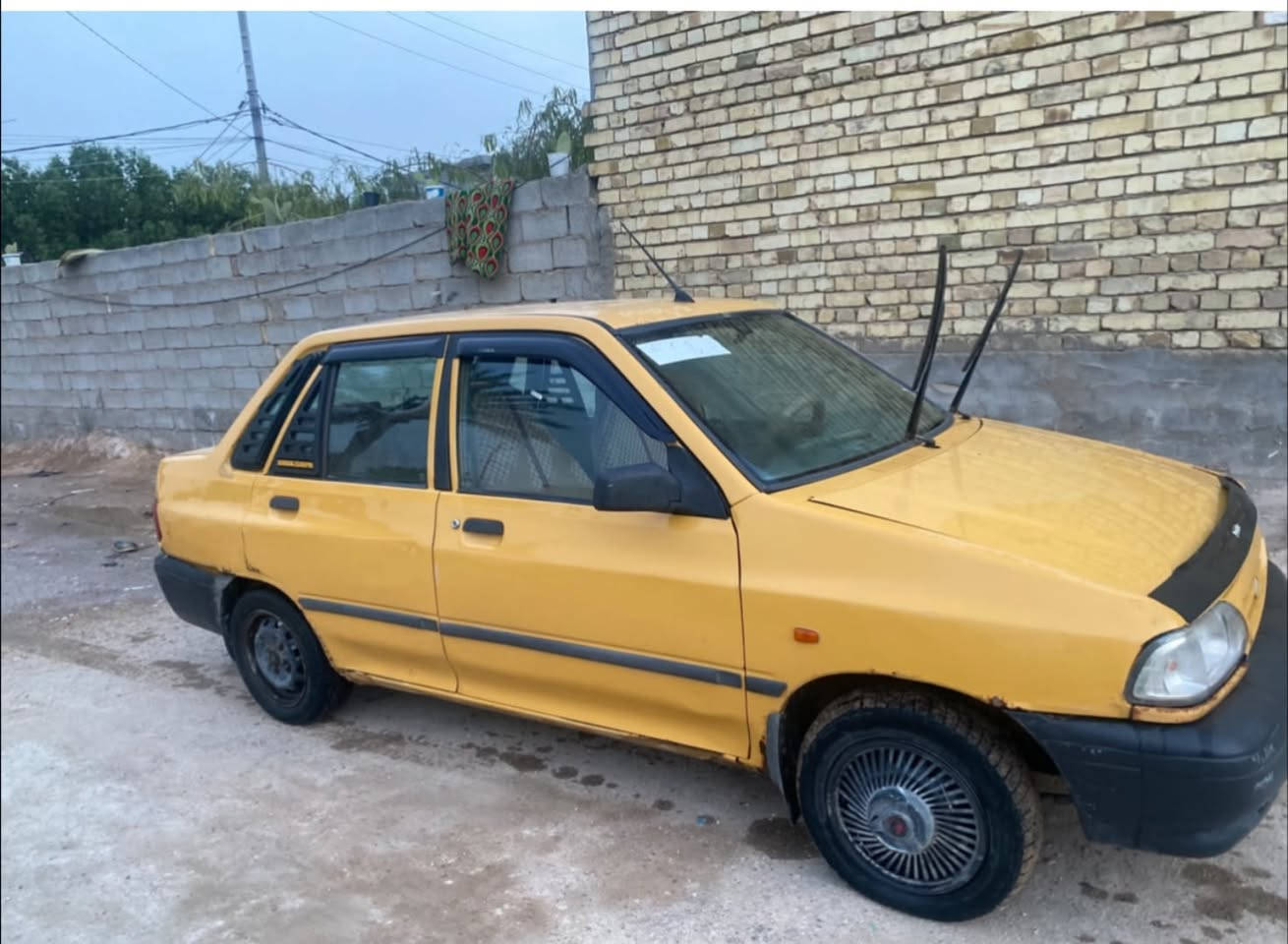 السلام عليكم
سايبا للبيع 
السعر 1750 وبيها مجال قليل 
سنوية صاقطه صارلها 3 سنوات 
شواصيها يرادلها تعمير 
الي تفيده بيه خير ويدلل 
مكانها كربلاء 
للاستفسار ***********
