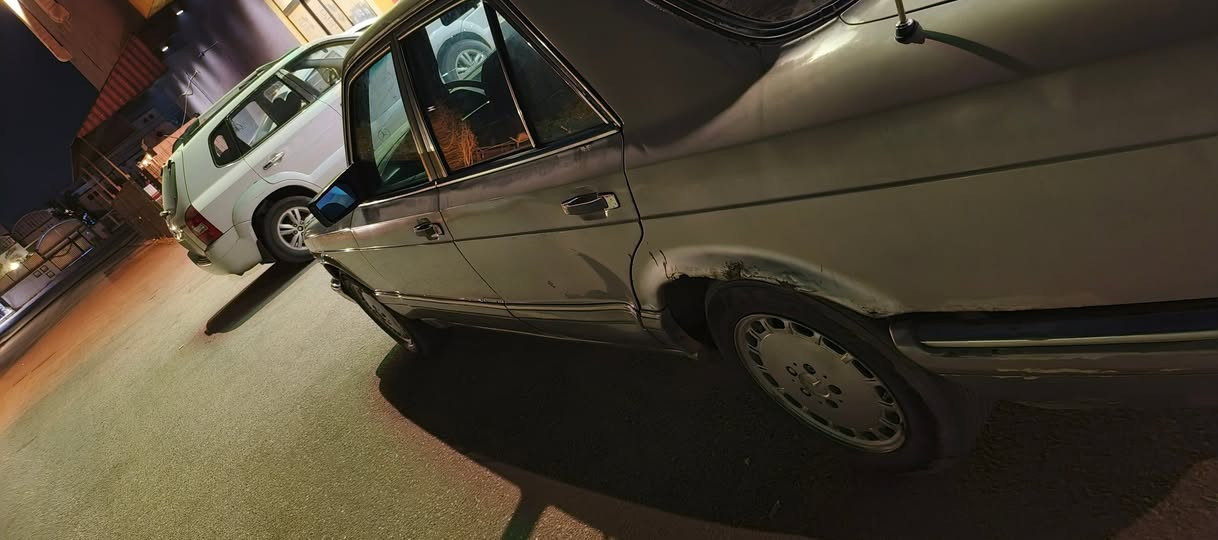 موديل 90
جاهزة كير ومحرك وكهربائيات 
ما اندل راعيها ابيع كوم حديد 
اكفل سرقة وعشائر 
19 ورقة مجال بسيط 
عنوان نجف مكلف بالنشىر بس اتصال 
***********
