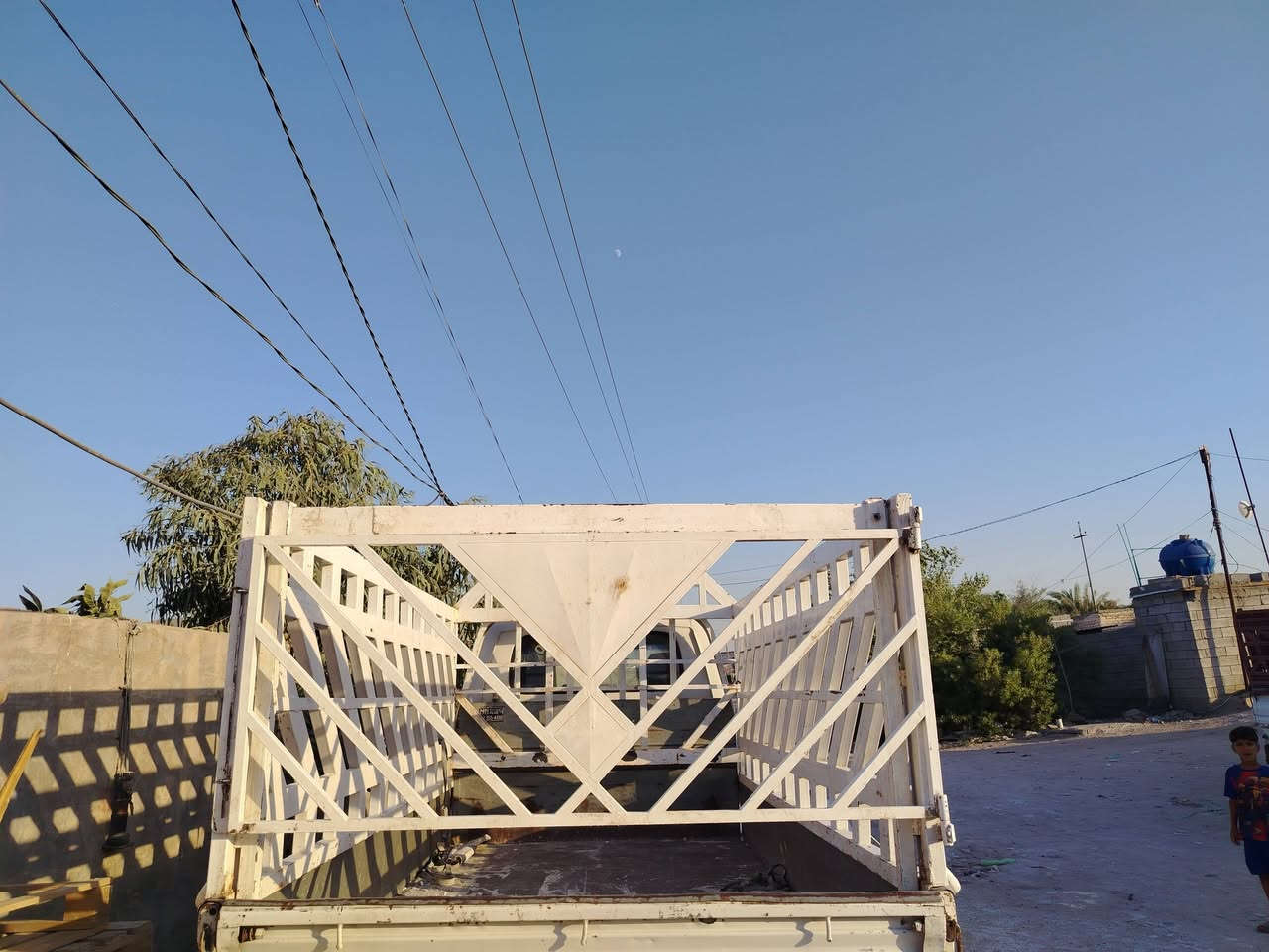 سلام عليكم محجر للبيع مال فحل نظيف السعر  450 مجال العنوان نجف ***********
