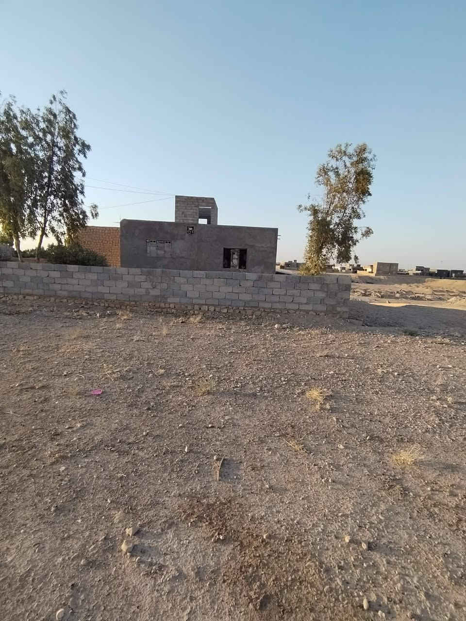 بيت للبيع حي الدره يبعد عن مدرسه الدره 400 متر مساحته 400 شارع 8 متر  الاستفسار اتصل على الرقم *********** اني مكلف بنشر اتصلو بصاحب الرقم
