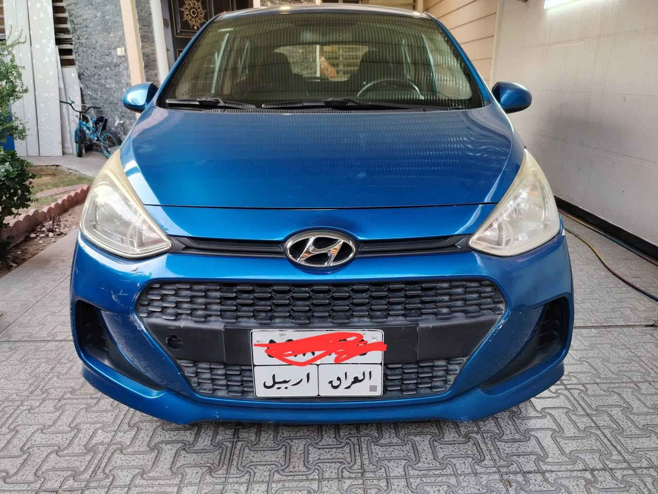 سلام عليكم 
هونداي i10 كراند موديل 2019 مكفوله بدون صبغ بدون بارد ماشية ٦٦  بيها كم حالوبه فقط محرك ٤ سلندر جبير تريد تحويل تريد وكاله ثنينهن موجودات  مكان السيارة بغداد السعر ٨٨ بيها مجال للاتصال ***********
***********
