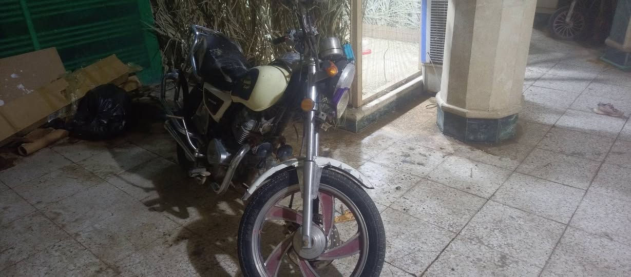 دراجه جونده صقر البيع عطل كير فقط اوراق دراجه سعر 400 بيه مجال الطيبين  مكان الكوت زين القوس حي الحوراء مربع ذهبي ***********
