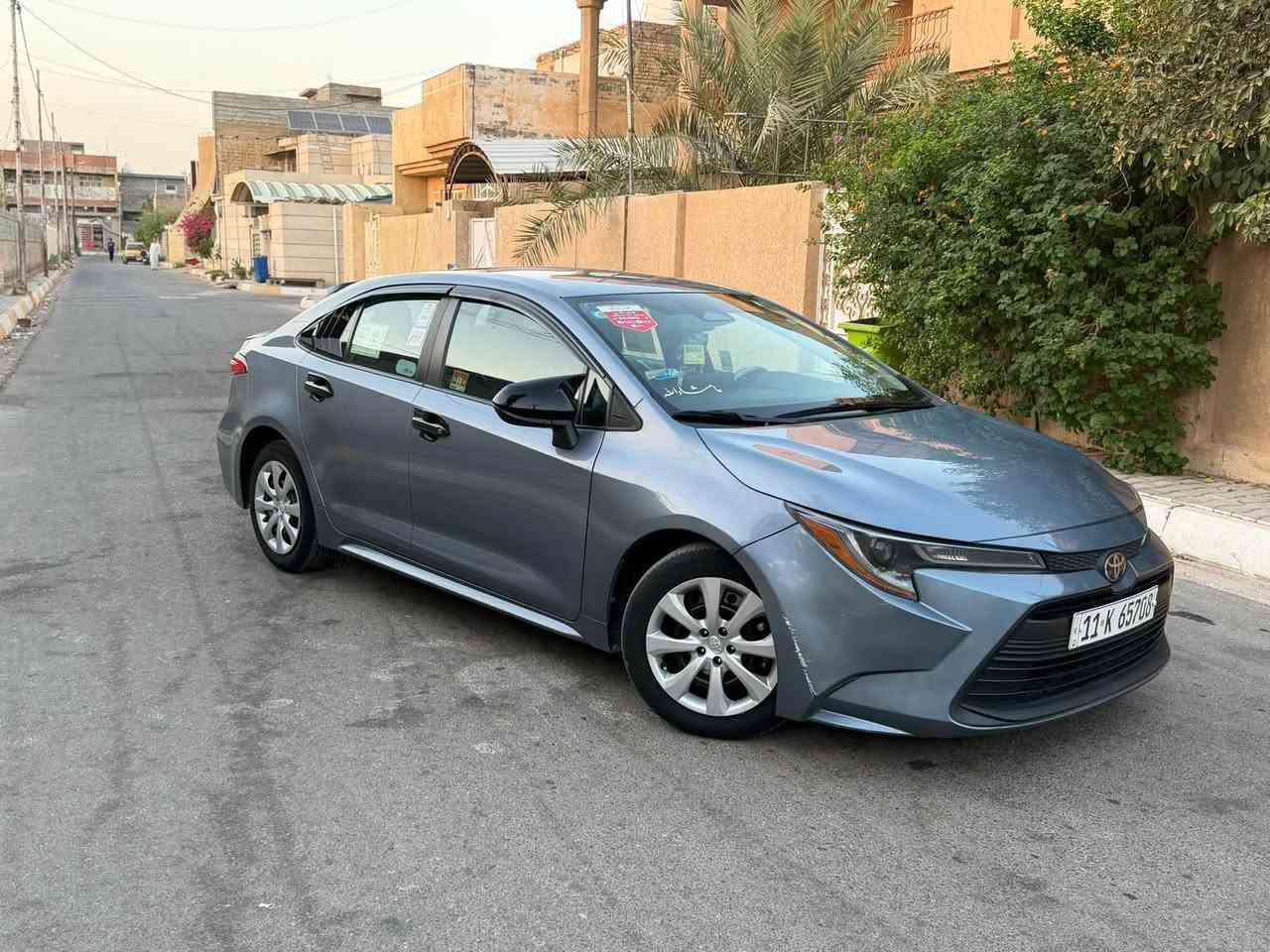 السلام عليكم تيوتا كورله 2023LE
 رقم بغداد بأسمي هزه ورقم وفحص كله جديد  حادث فقط جاملغ امامي نفسه معدل ومصبوغ حته بدون فتح وبيه شبر بل هلال الخلفي من جوه شخط واضح بل سونار  بدون
 دواخل  بدون شخوط بدون رصعات شرط السونار وين مايعجبك افحص حته الدعامية بلاده يعني قطعه واحده فقط ماشيه 30 الف كير محرك صدر تخم تاير كله ع وضع الشركه. حجر بيئه بلادي   لون بحري  شذري كلش حلو سايد  بريك بصمه اوتو هولد شاشه ابل كار بلي سستم كاربون فايبر كامل شرط السياره برغي ما بيه نقص سعر 139 وبيه مجال بسيط مكان السياره ديالى بعقوبه 
*********** نذير.
