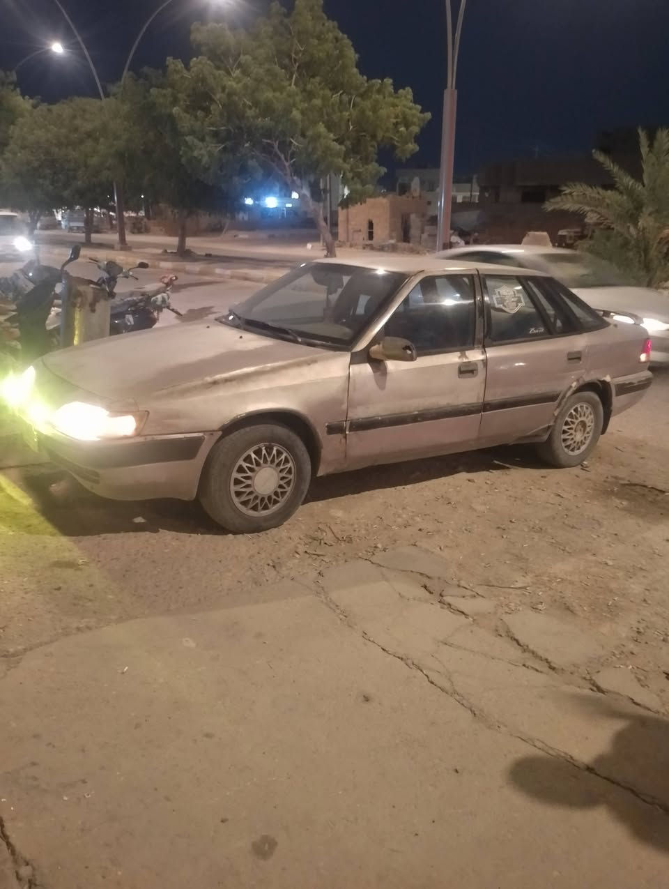 السلام عليكم مكلف بالنشر سياره للبيع دايو اسبرو حديده السعر 12 ورقه
للاستفسار الاتصال بالرقم ***********
