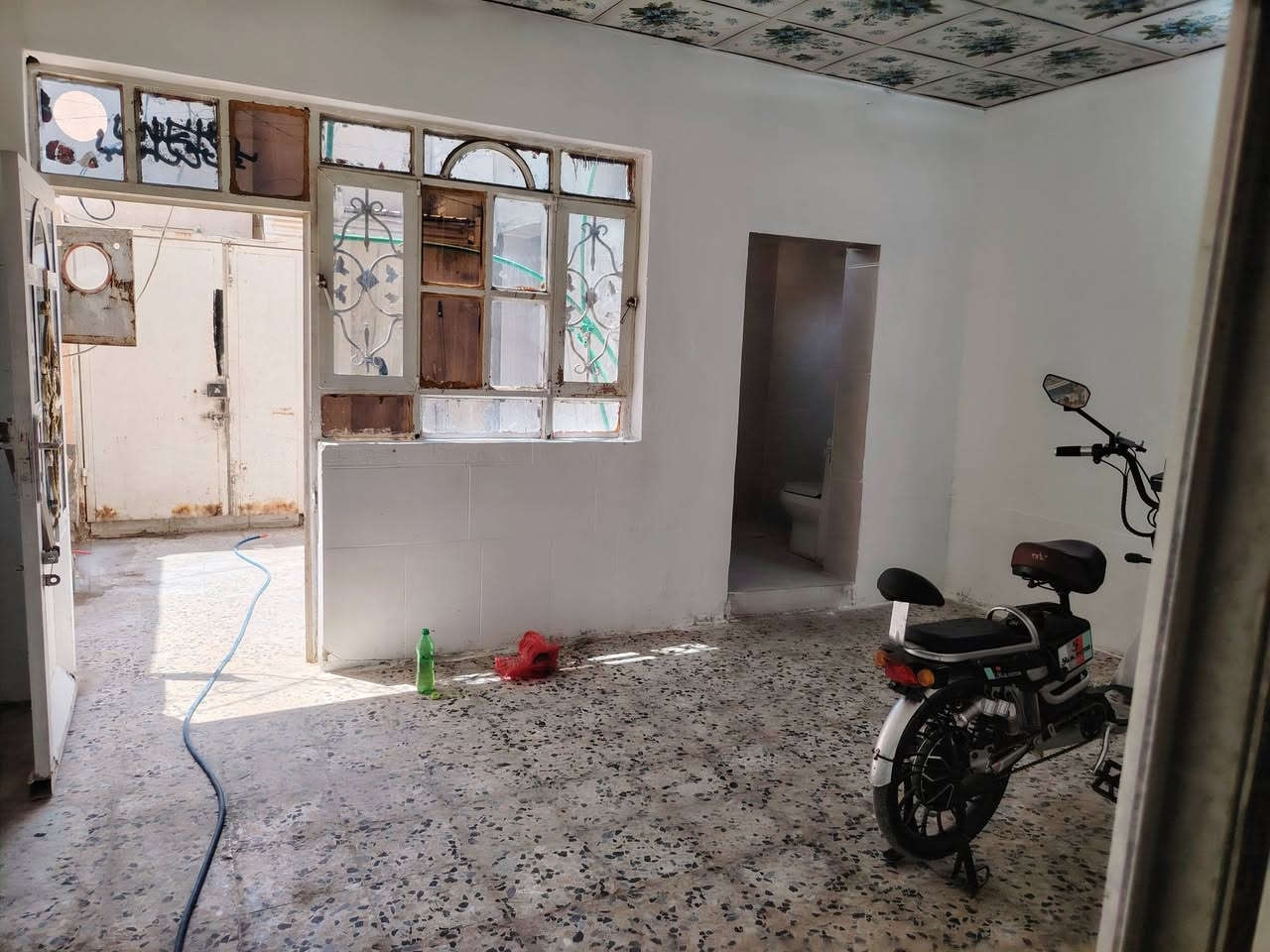#ياالله
السلام عليكم بيت للبيع بحي ميسان بشارع شيوخ بالبدايه بالفرع مالت سكله العيساوي طابقين مساحه 75 السعر 33 بي مجال الاستفسار اكثر اتصل ع رقم ***********
