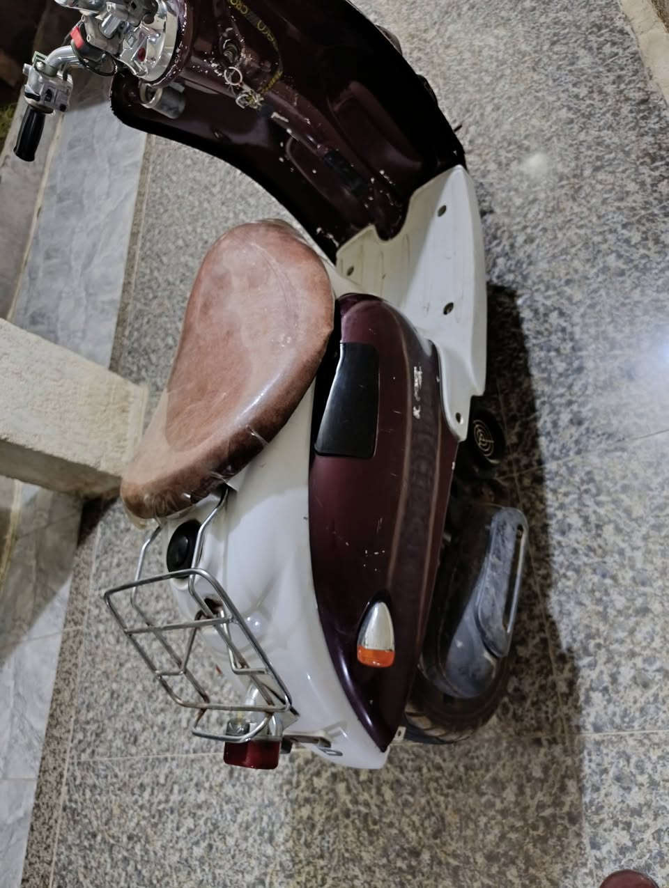 دراجه كلاسك عبدالحليم 60مكينه ناعمه هندر واحد تشتغل  بسعر مناسب خابر وتدلل
***********
