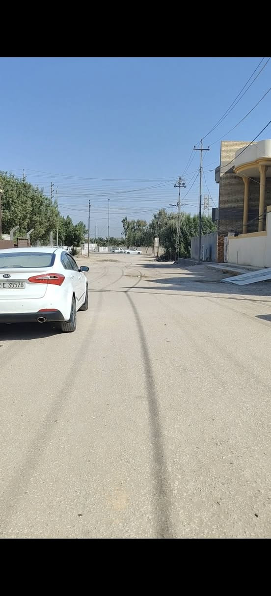 دار للبيع • حي الجمعيه • قرب شارع العام