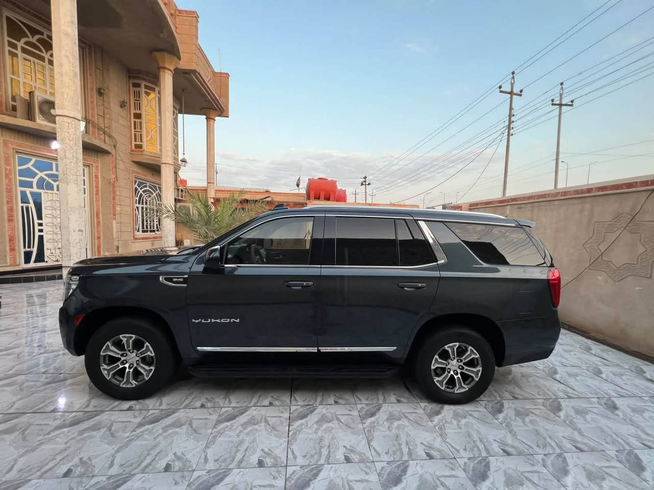 #المركبة     : GMC 
#الضرر       :  الشبك الأمامي مبدل 
#الرقم.       : خصوصي
#السعر      : اتصل على رقم  
________________________
المواصفات
    ✅ نص فول
✅ محرك 8 سندر
✅ لايتات عدسه 
✅ حساسات امامي وخلفي  
✅ جنطة كهربائي 
✅ بصمة 2 ابواب وبصمة تشغيل وتشغيل عن بعد
✅ هاند بريك كهرباء 
✅ شفتات ستيرن تحكمات
✅ دخول بصمة ذكي

✅ غرفة السيارة جلد رصاصي بلاد  
✅ شاشة دشبول كبيرة  للتحكم في ايعازات السيارة 
✅ السيارة 8 راكب مع 3 قطع تبريد
✅ تحكم ستيرن جهتين متكامل الايعازات
✅ رادار امامي خلفي تفاعلي للتنبيه من التصادم
للاستفسار ***********

