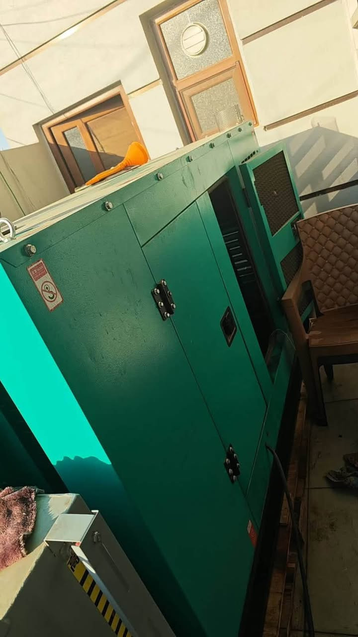 مولدات 2 وحده جديده و وحده مستعمله
60 كيفي بسعر مناسب جدا 
مكان بغداد الجاردية 
للتواصل رقم: ***********
