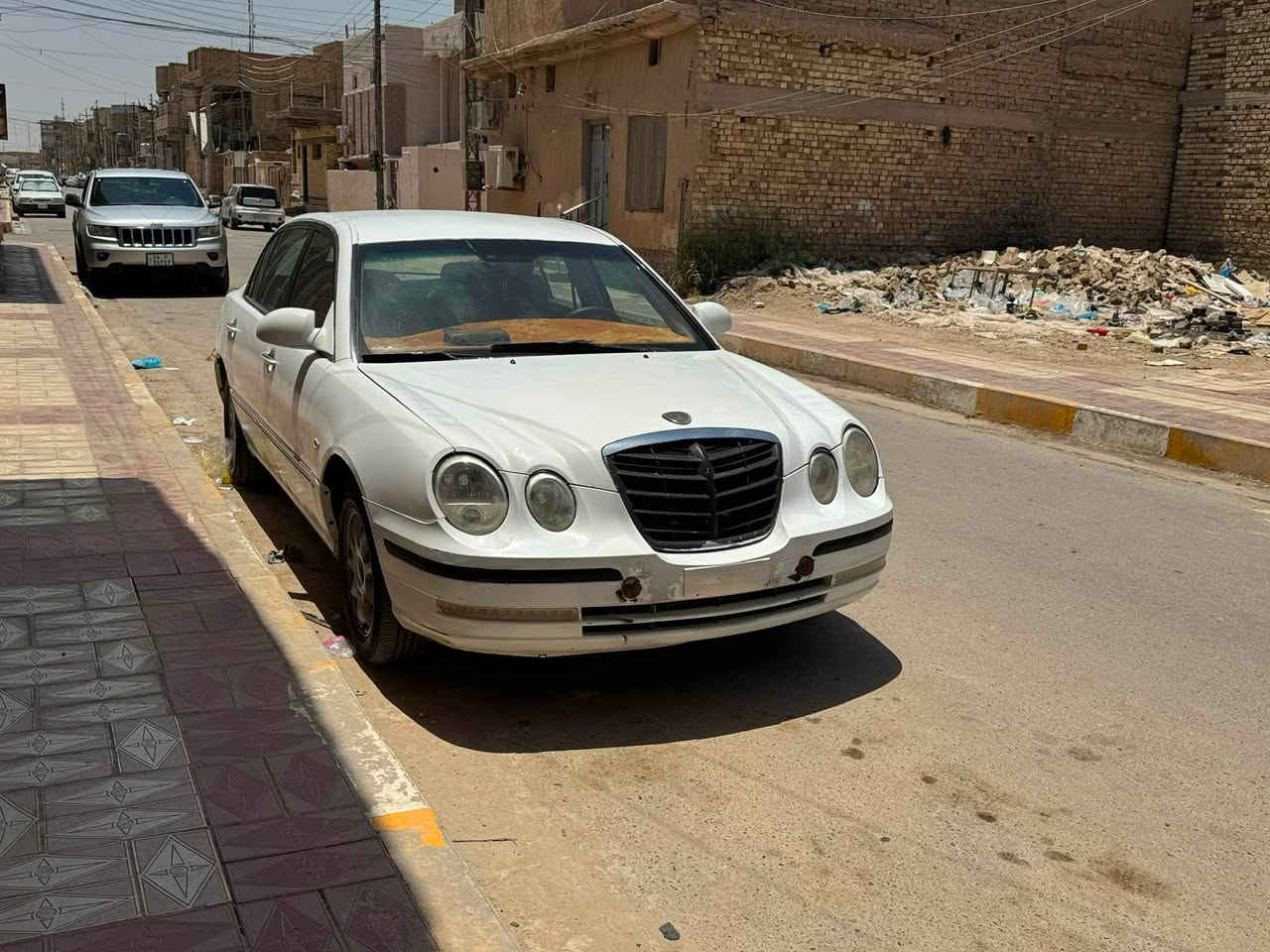 كيا اوبرص سياره جاهزه وحلوه مال مزاد سعره 32 وبيه مجال مستعجل على بيعه وهذا رقمي للاستفسار ***********مكاني سوق الشيوخ للعلم انه مجهزه راديتر جديده حداديه لايت زنون كهربائيات جاهزه حتى كشنات كهربائيه شغاله
