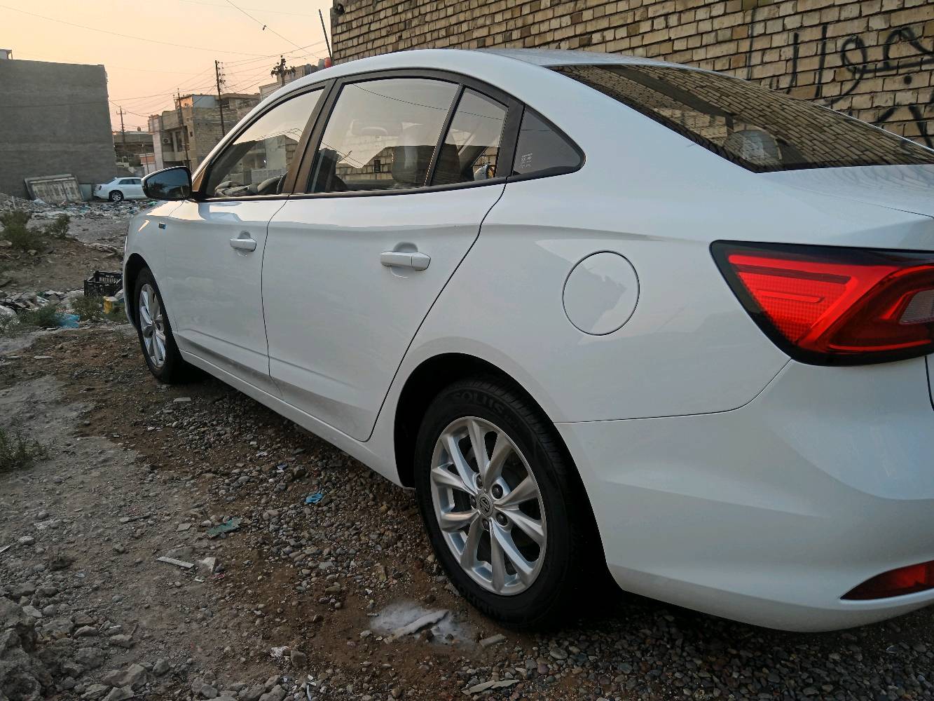 السلام عليكم
Mg 23  مواصفات الاستندر
باسمي حره تفاصيل اكثر اتصال ***********