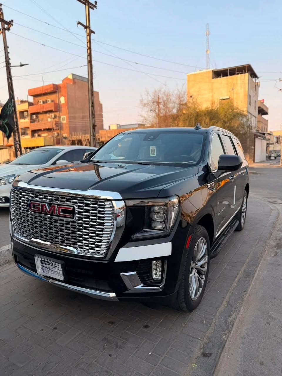 السلام عليكم اخوتن جي ام سي يوگن موديل 2022 خليجية وكالة المنصور مغلفة ppf بالكامل رقم بغداد باسمي تحويل السياره كفاله عامة ما عدى العطر الامامي محدث دينالي وموجود مالتها القديم فقط وبيها طلقة بالباب مصلح على كدها والباقي كفالة من كلشي
فئة السيارة slt فول عدى الفتحة جديدة السيارة بمعنى الكلمة 
السعر { 418 } وبيها مجال بسيط وبالخدمة والي يشوفها غالية خلي يعبرها جزاكم الله خير المكان البصرة 
الاستفسار 
 ***********
