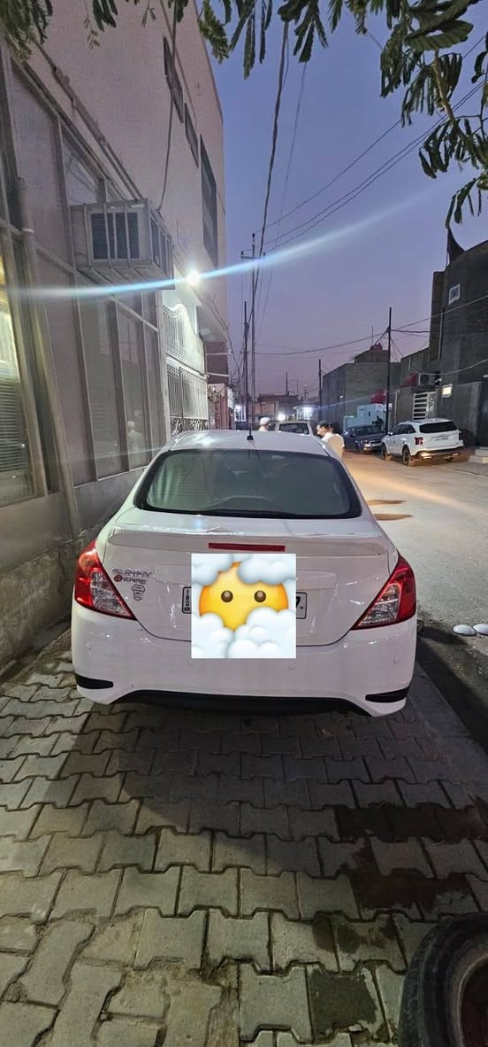 صني  اربيليه بسم شركة 
موديل٢٠٢٥ 
ماشيه ٤٥ 
نضيفه مال جناي 
 حساس خلفي 
تبريد قطعتين 
جام كهربائي 
تحكم ستيرن 
مانع انزلاق 
شاشه 
بيه بارد بسيط بخشم البنيد وركن الجاملغ

١١٤ وبيه مجال 
للتواصل ***********
 النجف الاشرف

نص مكتوب في الصور:
- Najaf, Iraq