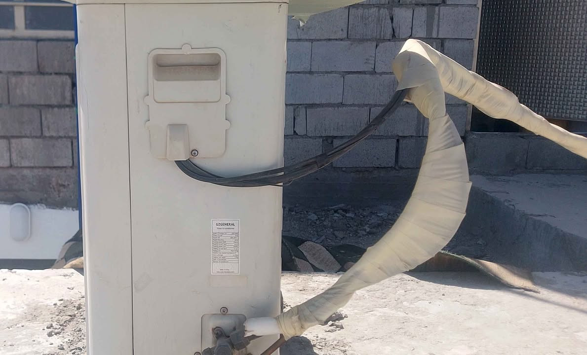 سبلت للبيع 2طن تبريد ثلج أو تتفأه مضمون  بعقوبة التحرير ***********  سعره 250 بي مجال بعقوبة, ديالى
