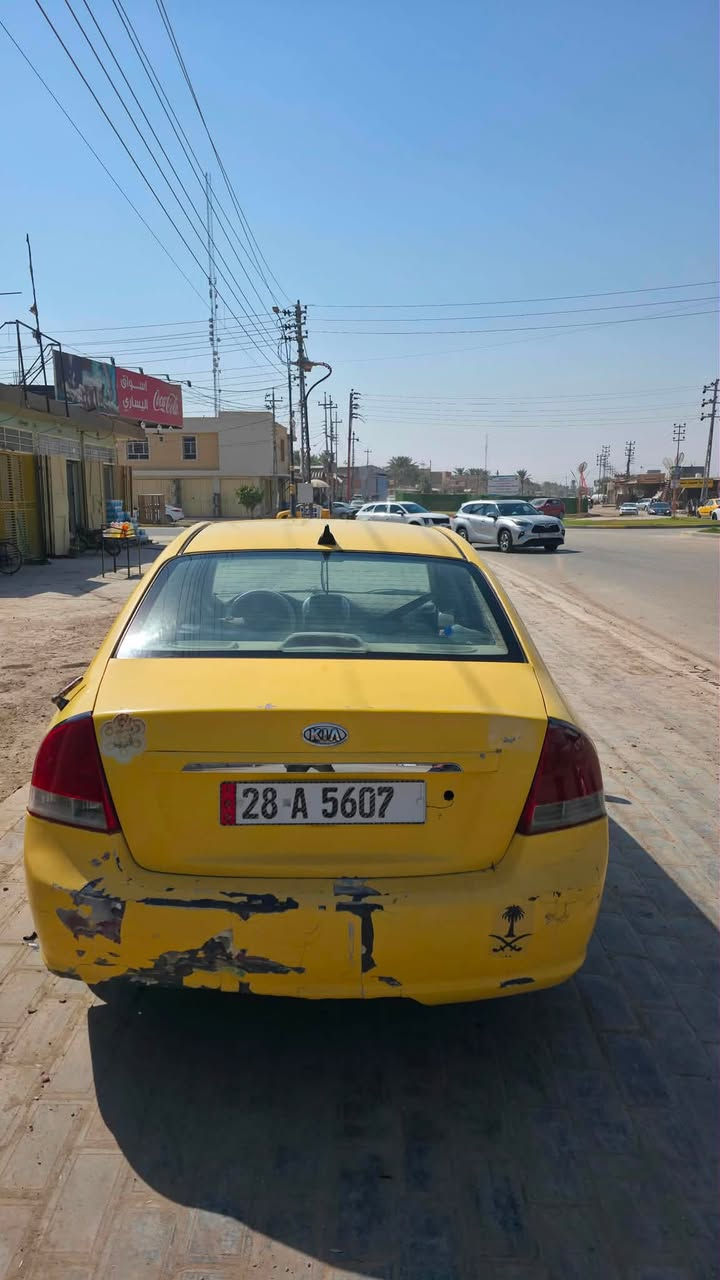 كيا سبكتر للبيع
مكينة 2000 كير ومكينة خير من الله 
السيارة بأسمي تحويل ثاني يوم 
مكانها كربلاء (***********)
55 وبيها مجال حق الجية
نواقصها
دبلات خلفية تعبانة 
دوس بيهن خياسات
الباقي تشوف وتقتنع
حادثها جاملغ وارد امريكي

