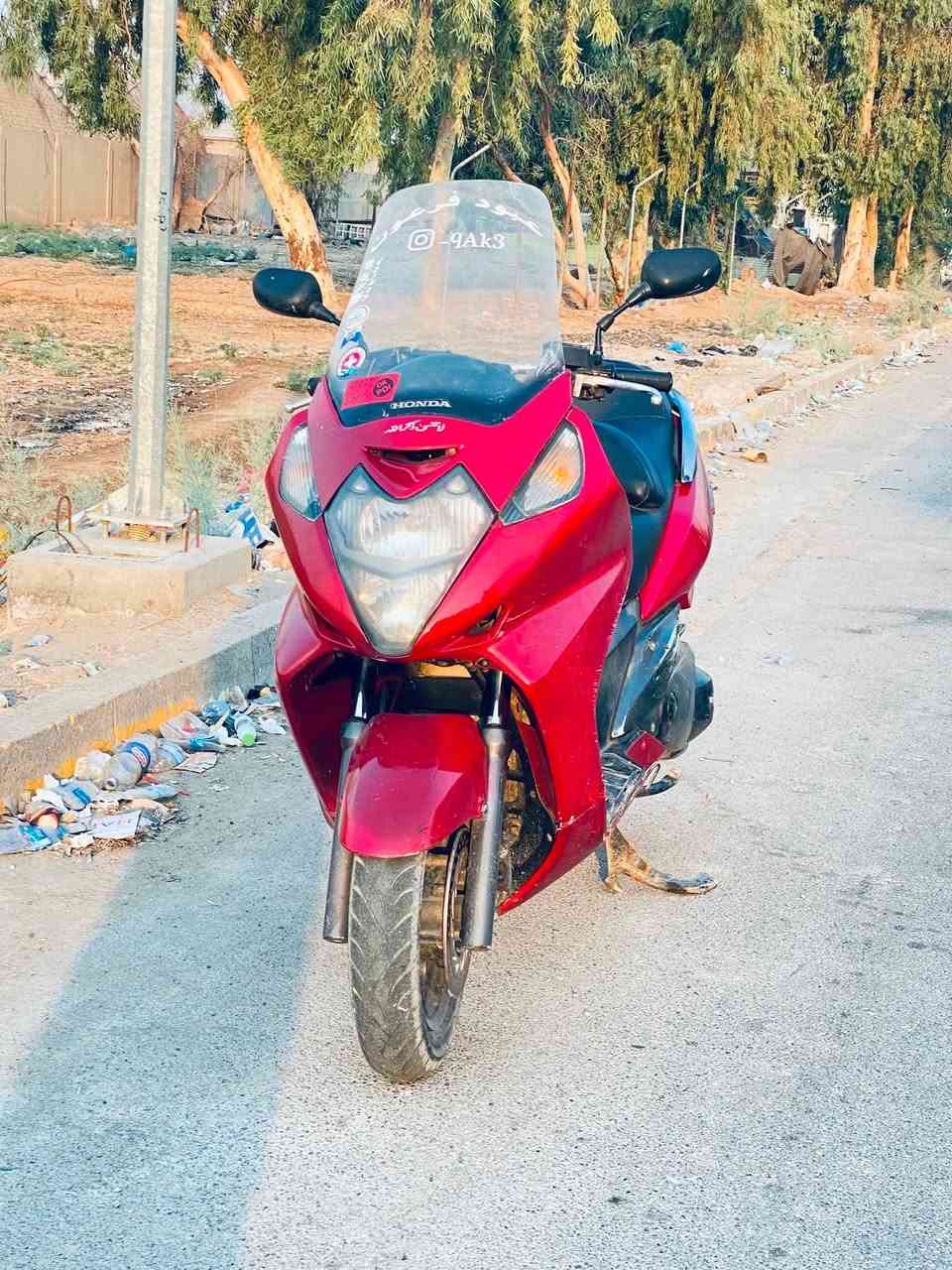 سلفر ونج 400
دراجه مكفوله 
فقط الكشر شوفت عينك 
اوفر مود 
شلعه معدل 
كهربايات مكفوله 
مكينه خرسه مكفوله من الفتح والتبخير والنضوح 
ترايك وين ميعجبك ڪلشـჂ̤ بيهة شغال 
زنون عالي 
دراجه مال جناي 
سعر 13 وبيهة مجال 
مكان بغداد الشعب 
هـ***********
