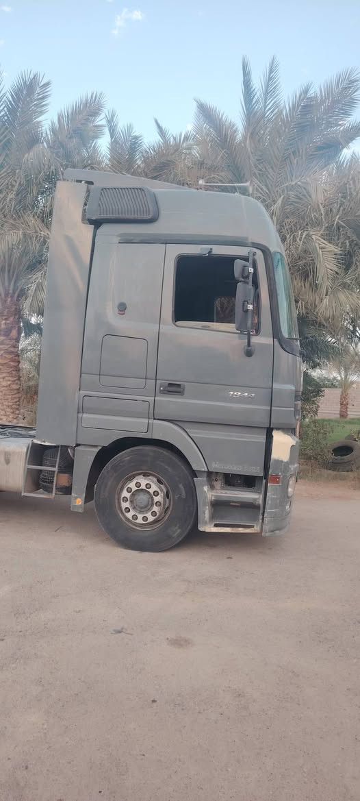 موديل ٢٠٠٤ • حجم ١٨٤٤ • أبي غريب الزيدان