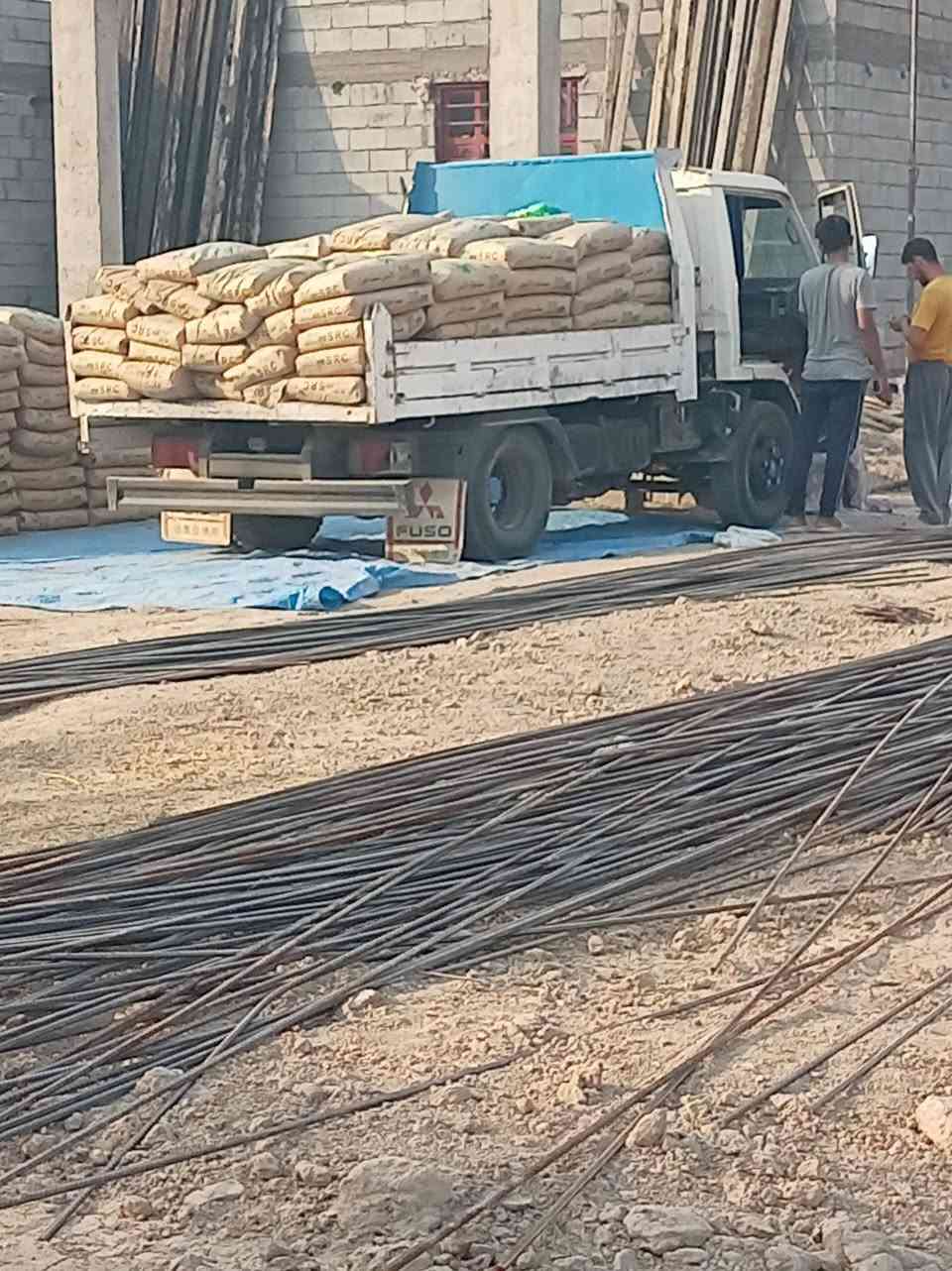 السلام عليكم
كنتر قلاب رقم انبار مشروع وطني سنوية لل٢٧  اصل شاصي محور قلاب  شاصي مبطن تخم تاير محرك ١٠٤ لا صرف ولا بخار كلج جديد بريك جديد اكسل جديد سياره جاهزه ما عايزها شي كفاله عامه تريد تحويل تريد وكاله مكان سياره الأنبار الفلوجة
***********
***********
