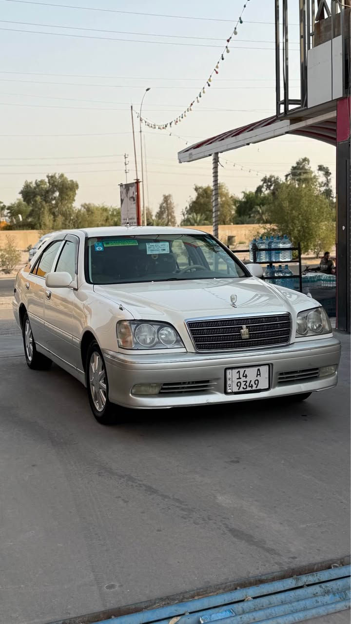 ملكه 2000 اصل لون ابيض صدفي رقم بصره وهزه وسنويه جديده 2031 بسمي 
مكفوله من كلشي من الكصه والنقل جثه وكافه الاصواليات والضربة وكافه الرسميات سياره جديده وجاهزه من كلشي مكينه VVT-i 3000
داخل عسلي مواصفات 3دكم السعر 125
الاستفسار *********** عنواني البصره خور الزبير البصرة, العراق
