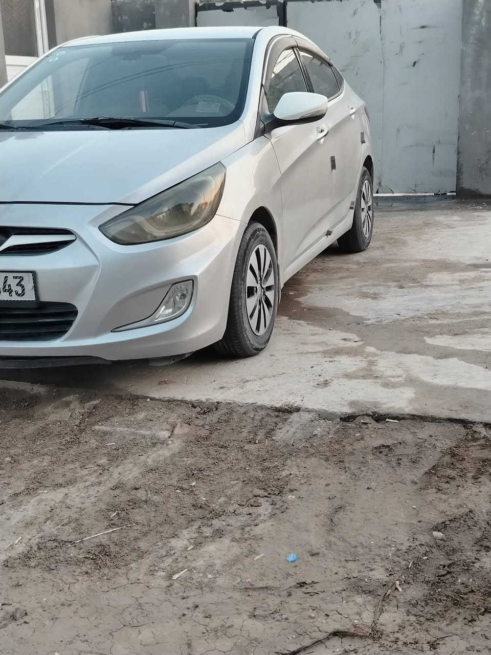 اكسنت خليجي ٢٠١٣ خليجي محرك 1600 رقم كربلاء انكليزي بأسمي جديده جدا بيه مكانات صبغ مال جراد بدون اي ضربه وشرط الفحص سياره جاهزه سعر 78 مجال كلش قليل ***********
